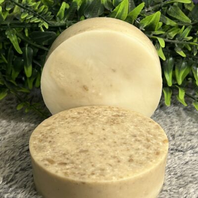 Bella Mia Botanicals & Farmstead | Goat Milk Soap | All Natural Soap | Herbal Bath & Body 22 Oatmeal Milk Honey Goat Milk Soap